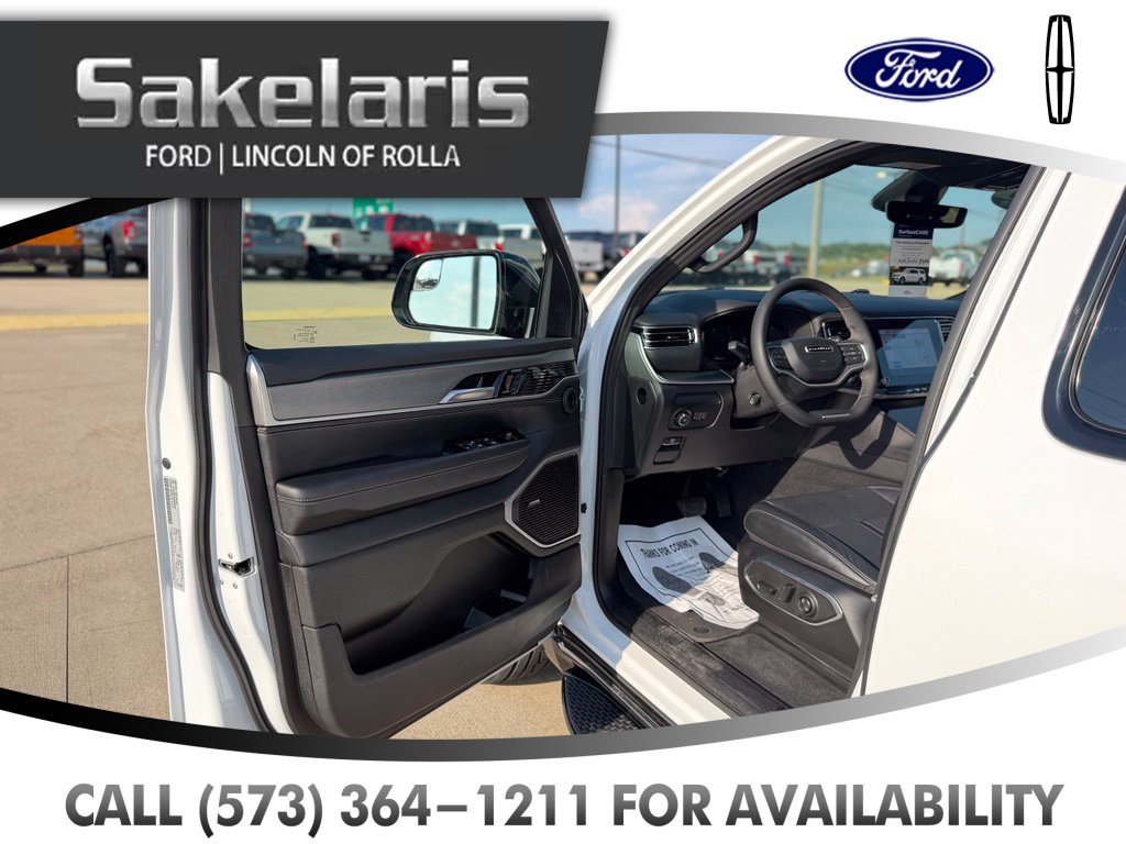 Used 2025 Jeep Wagoneer Series II w/ 8-Passenger Seating Package AWD/4WD image 10
