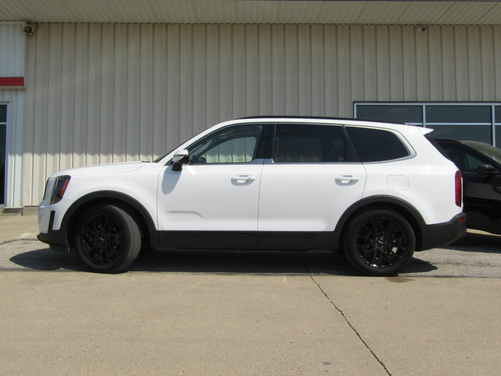 Used 2022 Kia Telluride SX w/ SX Prestige Package AWD/4WD image 11