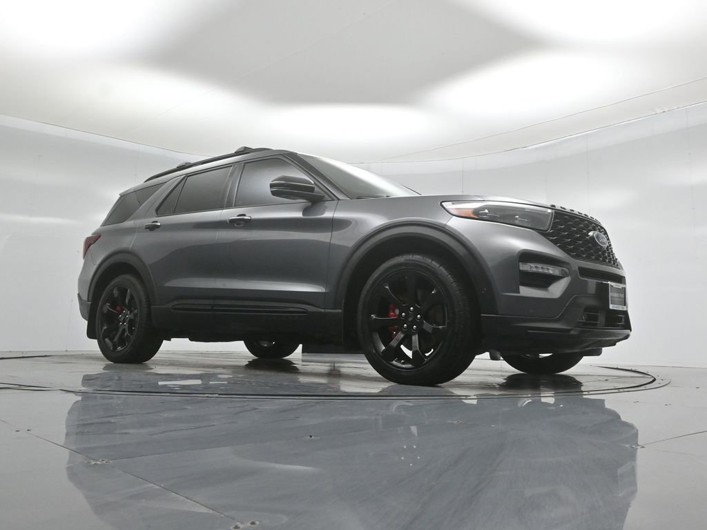 Certified 2021 Ford Explorer ST w/ Equipment Group 401A AWD/4WD image 3