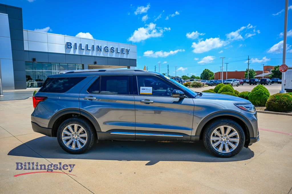 Certified 2025 Ford Explorer Platinum w/ LUX Leather Package AWD/4WD image 8