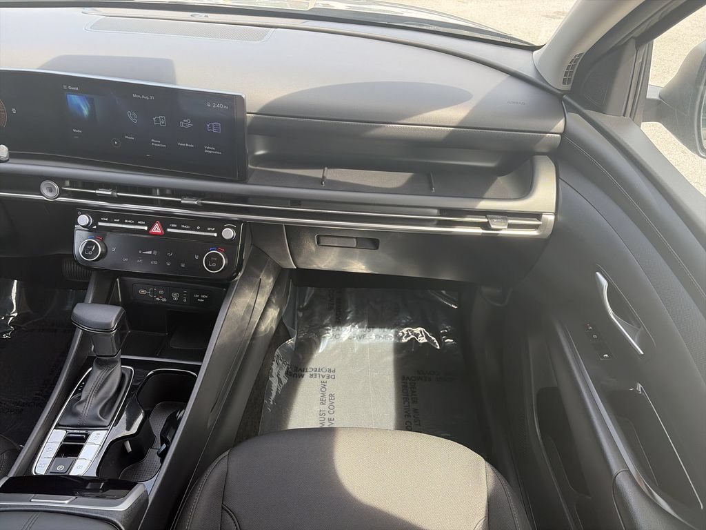 Used 2025 Hyundai Tucson SEL FWD image 17