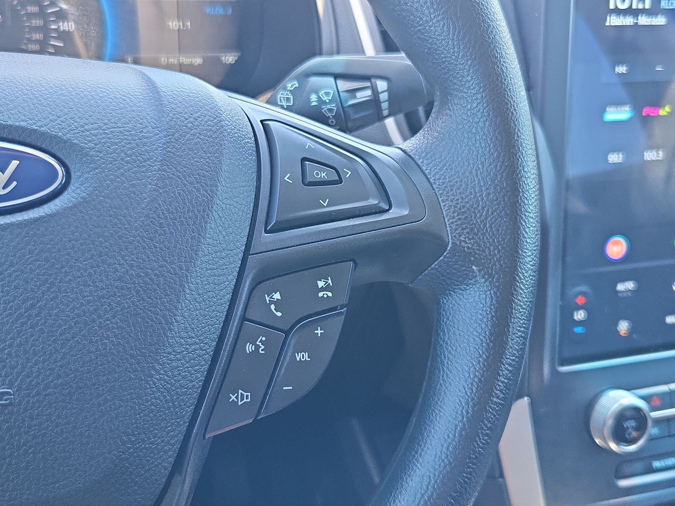 Certified 2024 Ford Edge SE w/ Black Appearance Package AWD/4WD image 36