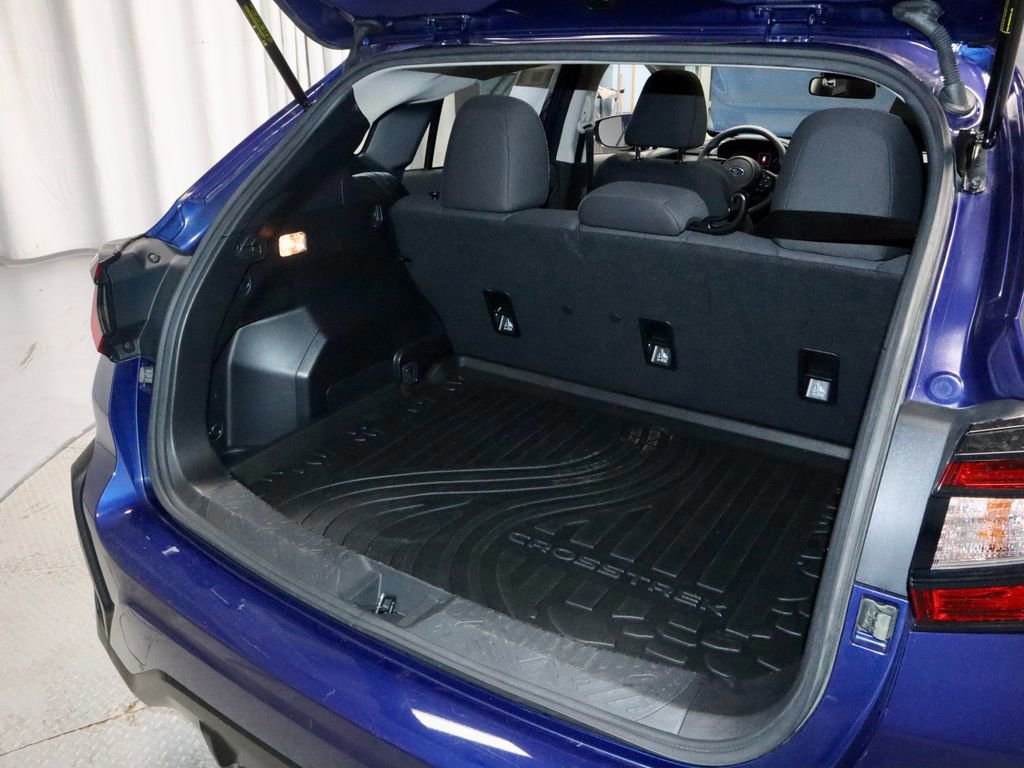 Used 2025 Subaru Crosstrek 2.0i Premium AWD/4WD image 15