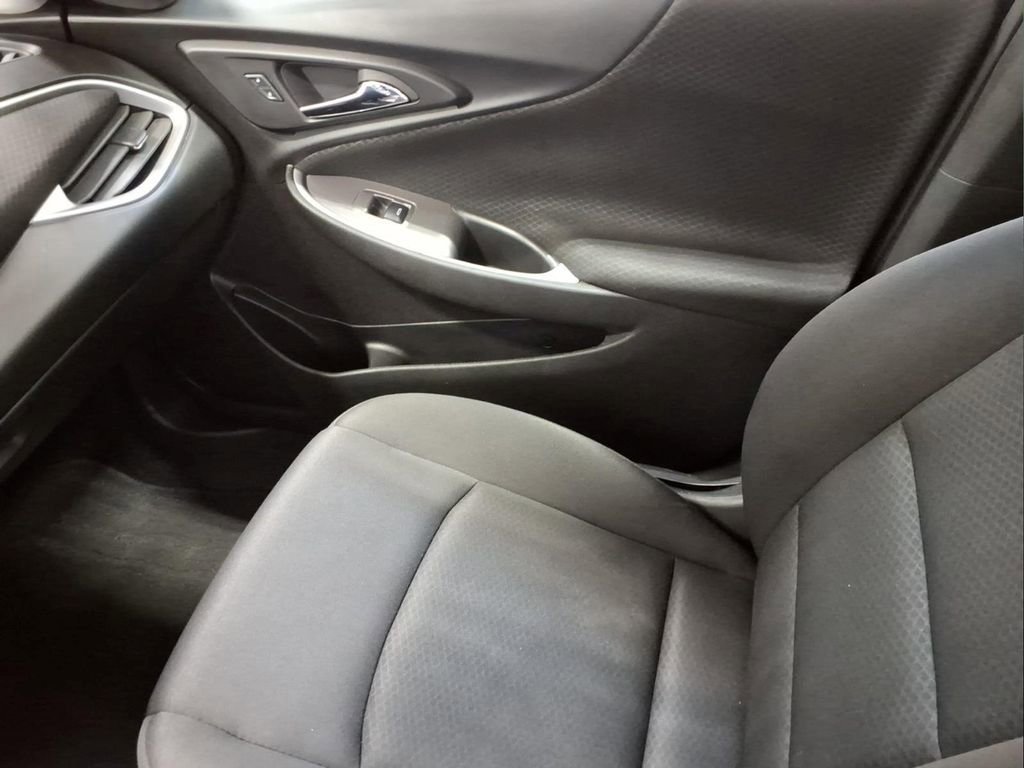 Used 2024 Chevrolet Malibu LS image 23