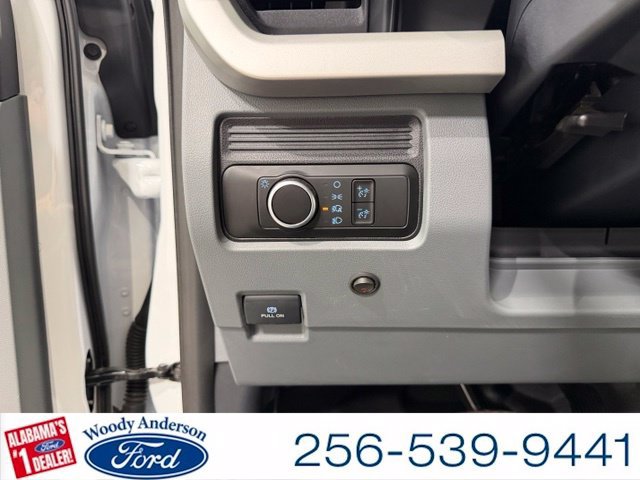 Certified 2025 Ford F550 4x4 Crew Cab Super Duty image 17