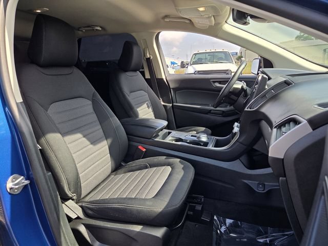 Certified 2024 Ford Edge SE w/ Black Appearance Package AWD/4WD image 15