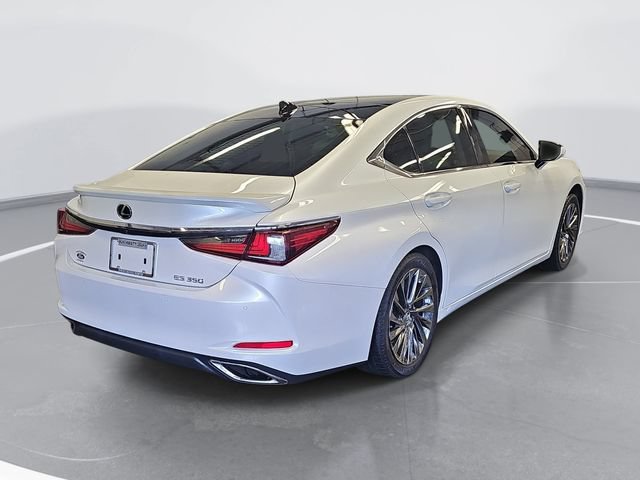 Used 2024 Lexus ES 350 Ultra Luxury w/ Accessory Package (Z2) FWD image 3