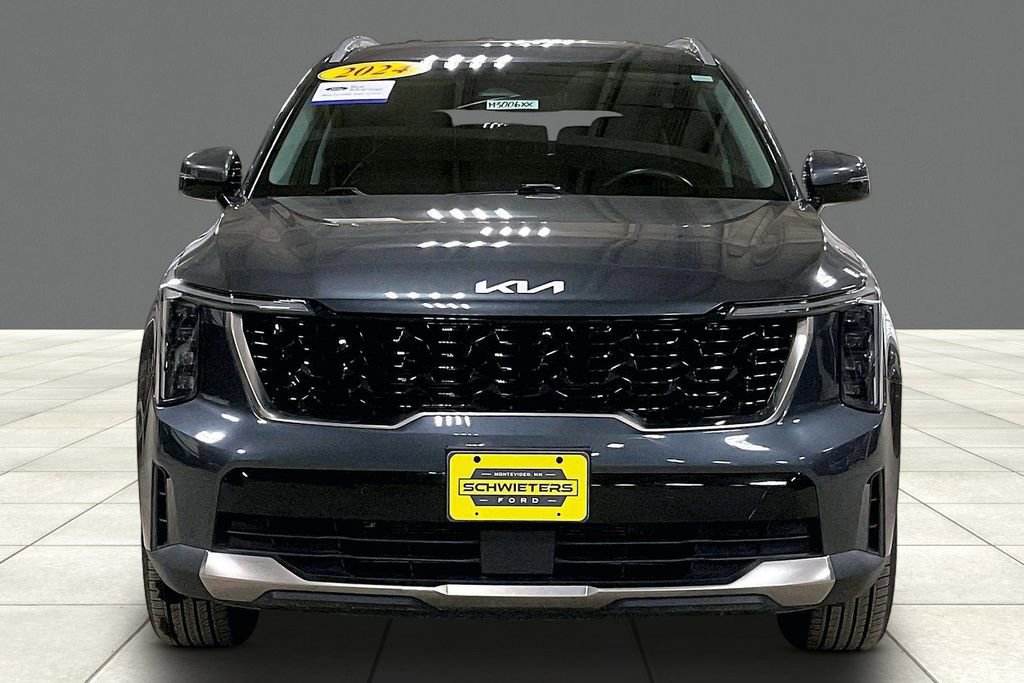 Used 2024 Kia Sorento S image 6
