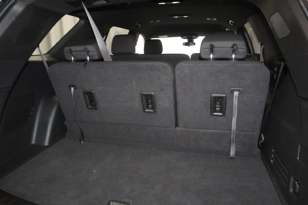 Used 2023 Chevrolet Traverse LT AWD/4WD image 10
