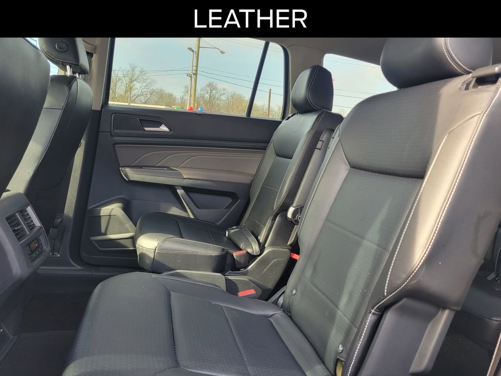 Used 2022 Volkswagen Atlas SE w/ Black Wheel Package image 12