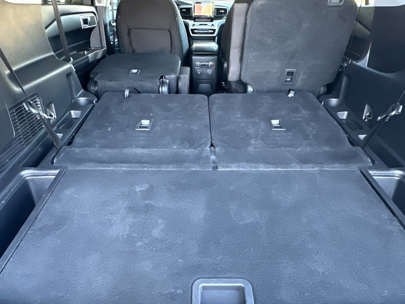 Certified 2022 Ford Explorer XLT w/ Class IV Trailer Tow Package image 17