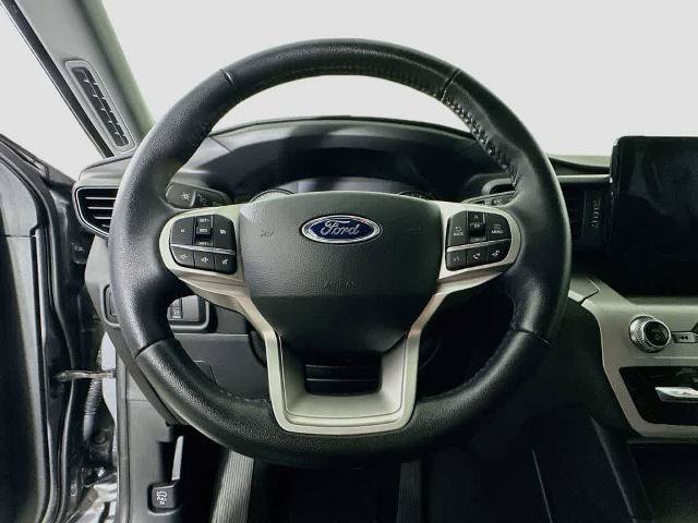 Certified 2024 Ford Explorer XLT RWD image 16