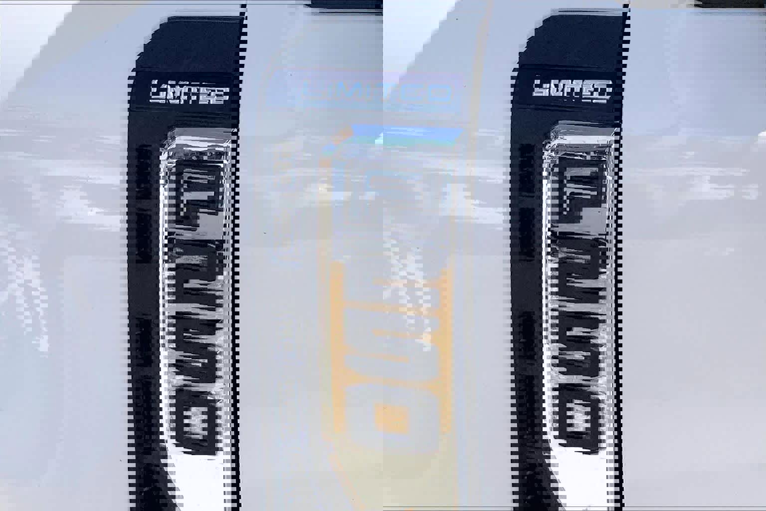 Certified 2024 Ford F250 Limited w/ FX4 Off-Road Package image 30