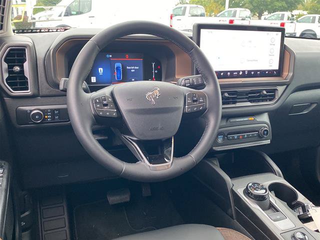 Certified 2026 Ford Bronco Sport Outer Banks w/ Outer Banks Tech Package+ AWD/4WD image 3