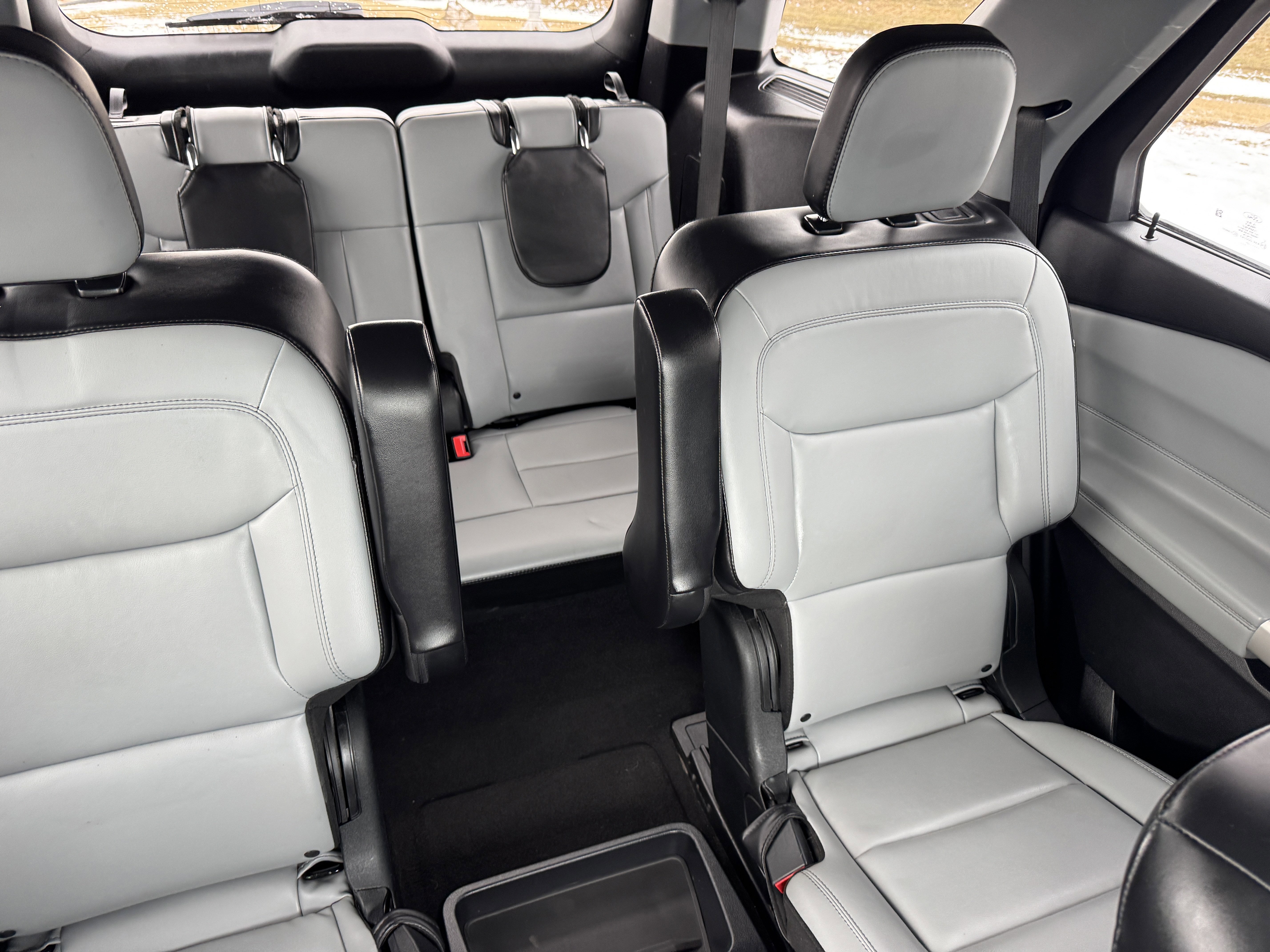 Certified 2021 Ford Explorer XLT w/ Equipment Group 202A image 14