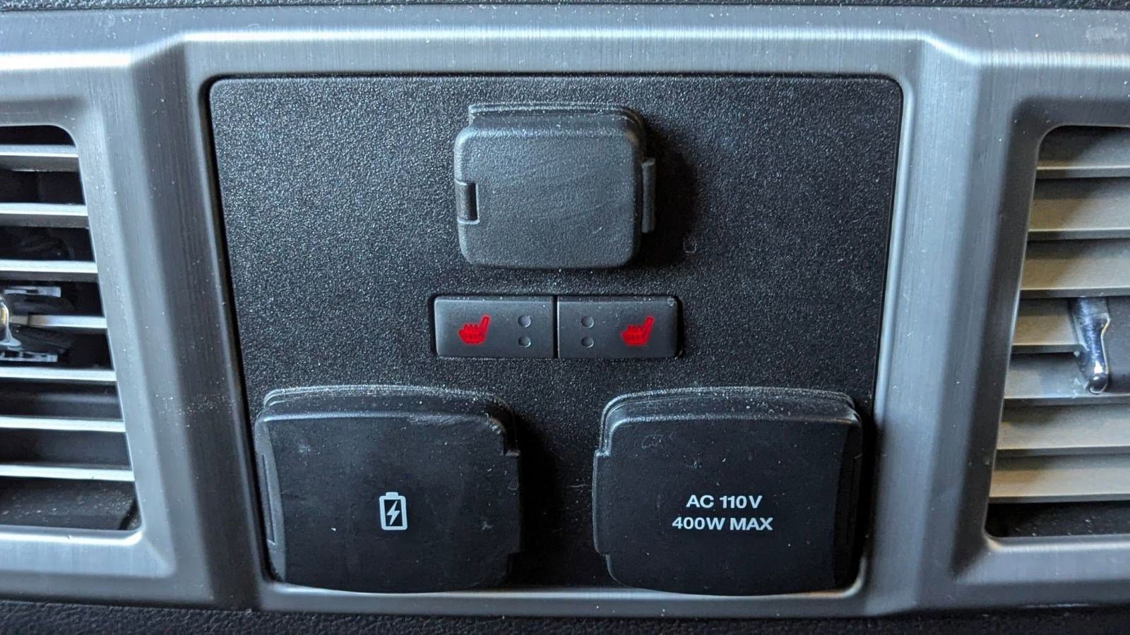 Certified 2017 Ford F150 Platinum w/ Equipment Group 701A Luxury image 25