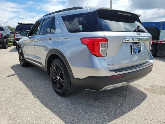 Certified 2023 Ford Explorer XLT w/ Equipment Group 202A RWD image 4