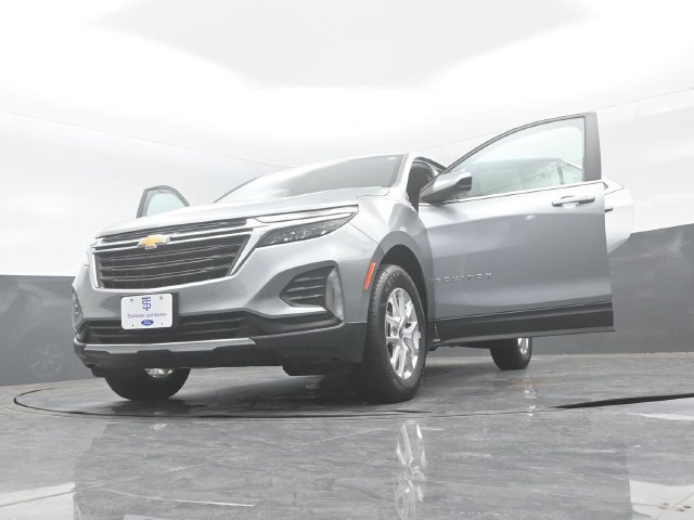 Used 2024 Chevrolet Equinox LT AWD/4WD image 30