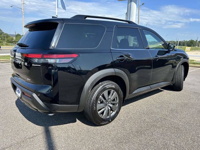 Used 2025 Nissan Pathfinder SV AWD/4WD image 29
