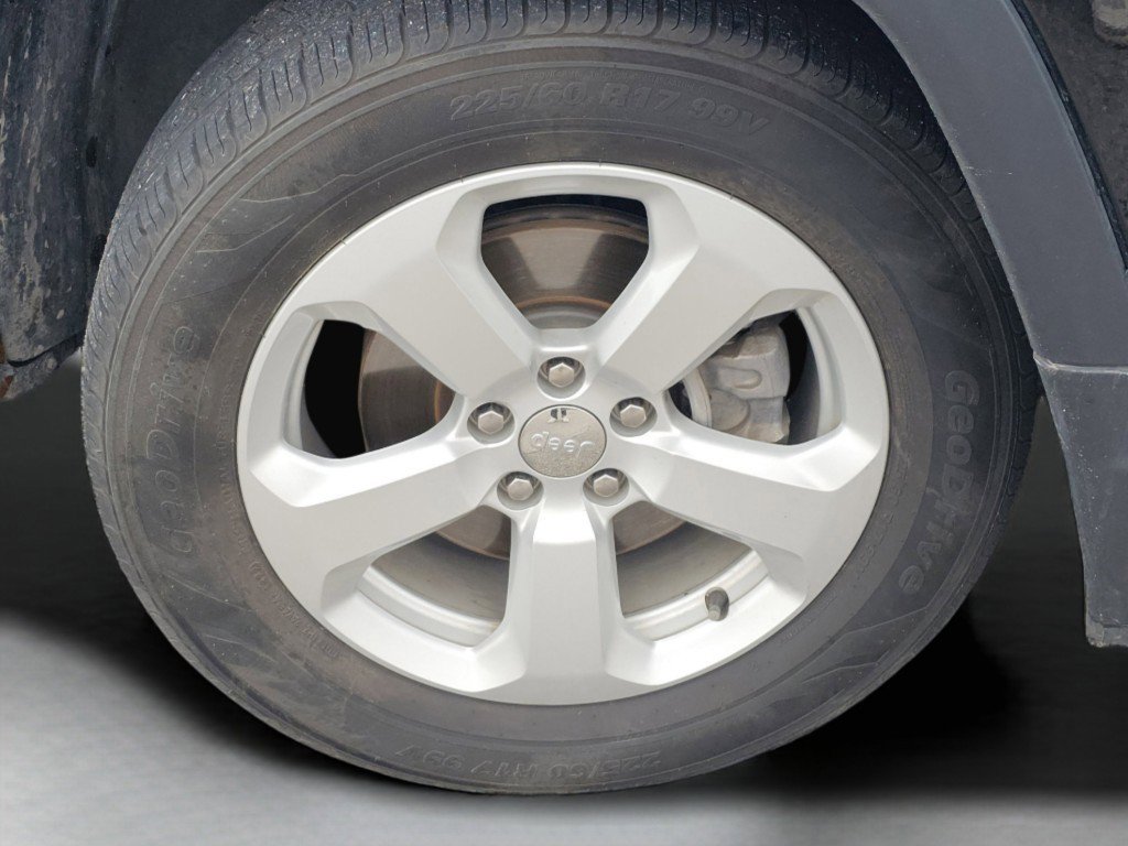 Used 2018 Jeep Compass Latitude image 15