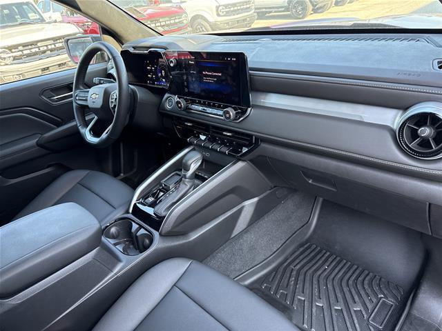 Used 2024 Chevrolet Colorado LT w/ LT Convenience Package III RWD image 19