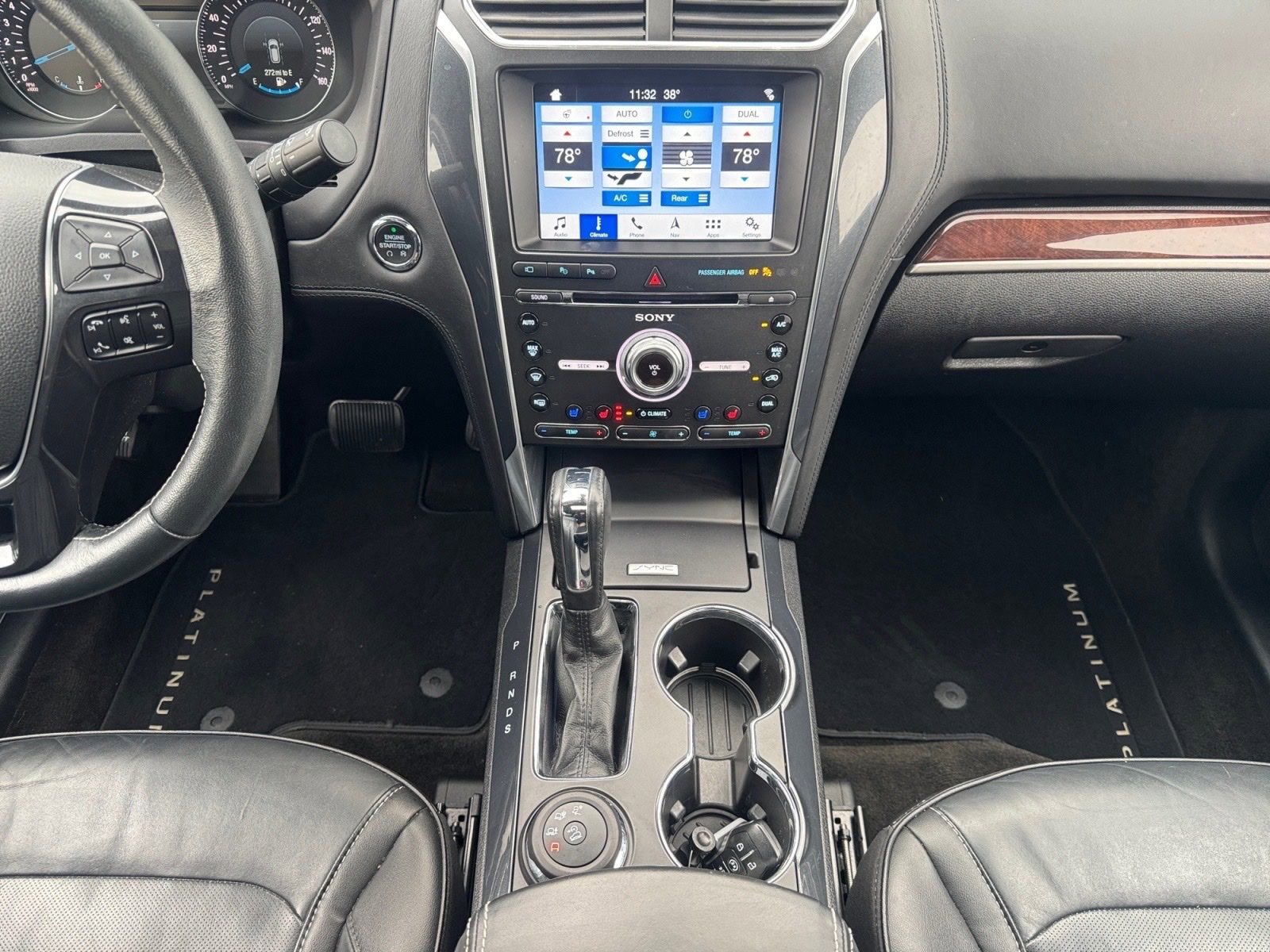 Certified 2017 Ford Explorer Platinum image 11