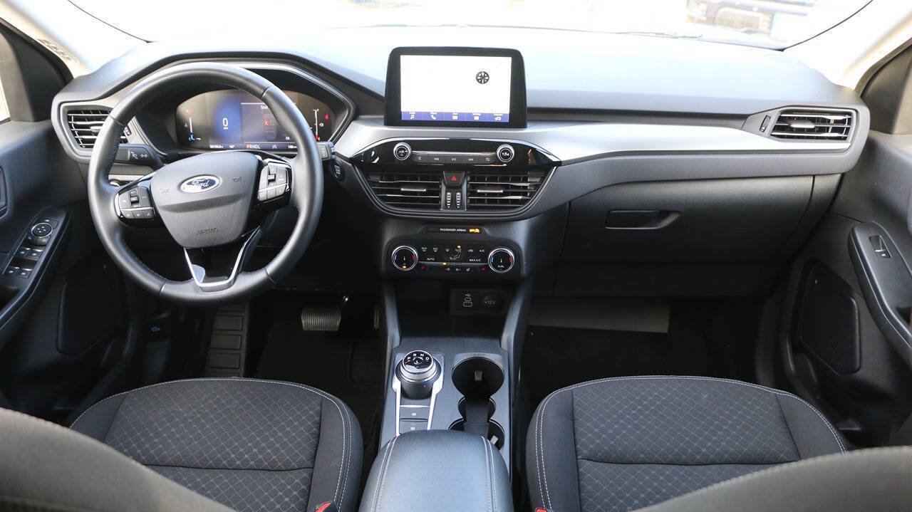Certified 2024 Ford Escape Active AWD/4WD image 17