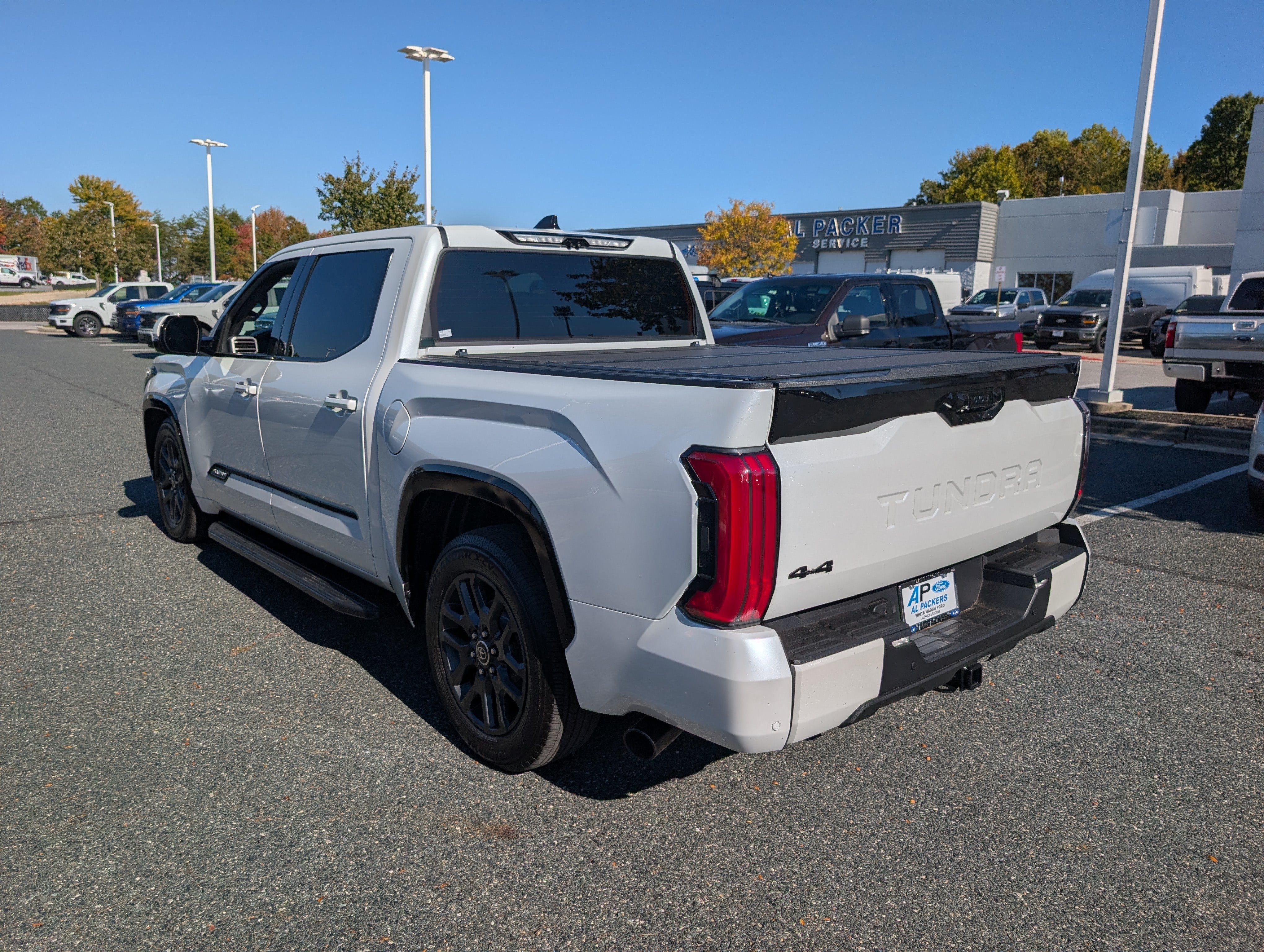 Used 2023 Toyota Tundra Platinum AWD/4WD image 6