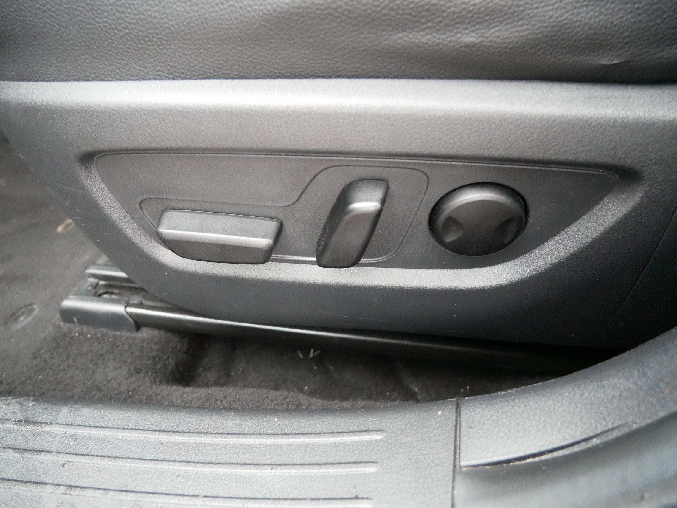 Used 2024 MAZDA CX-50 AWD 2.5 S w/ Preferred Package image 19