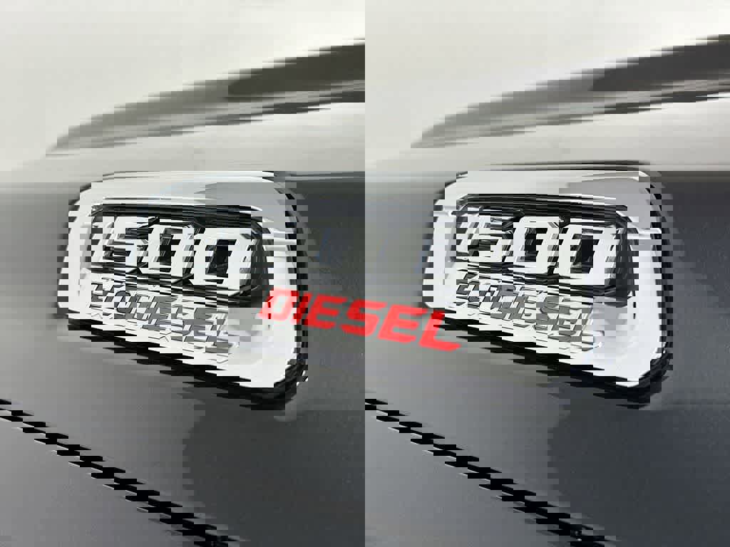 Used 2021 RAM 1500 Limited image 7