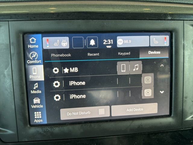 Used 2022 Chrysler Voyager LX image 27