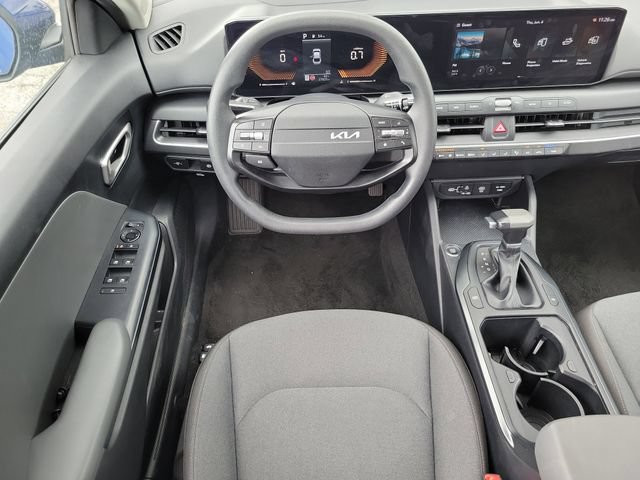 Used 2025 Kia K4 FWD image 13