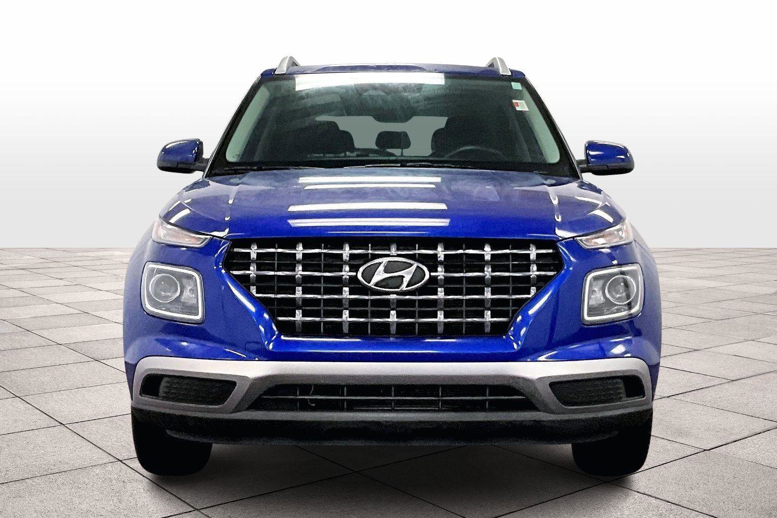 Used 2024 Hyundai Venue SEL image 6