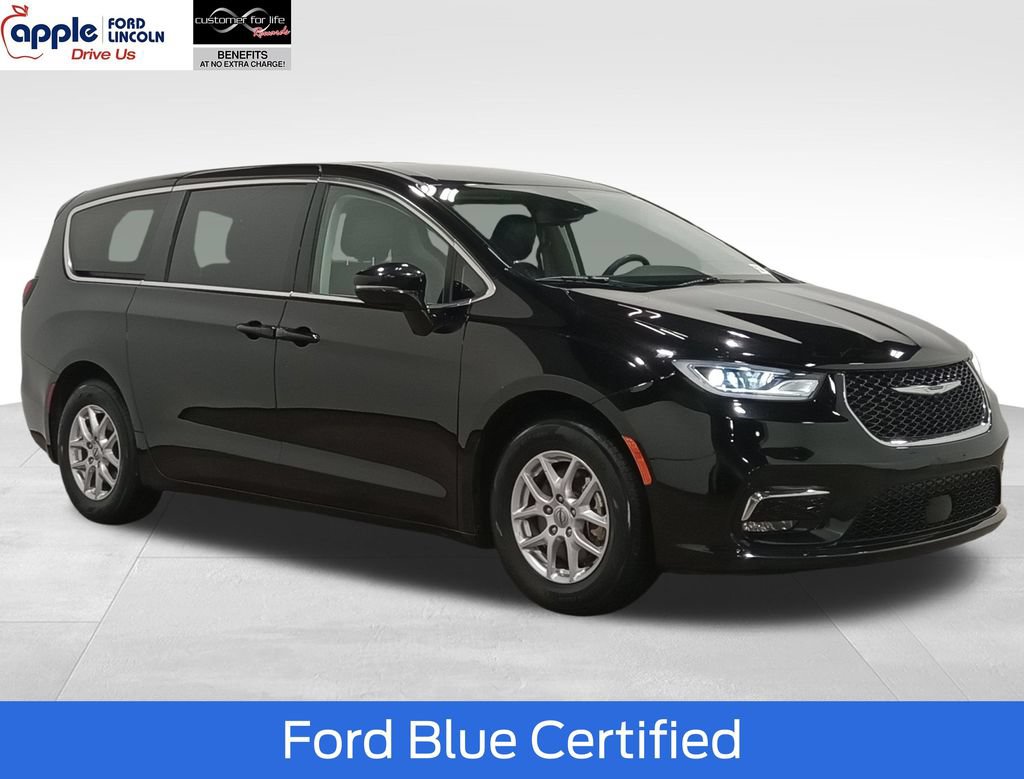 Used 2024 Chrysler Pacifica Touring-L