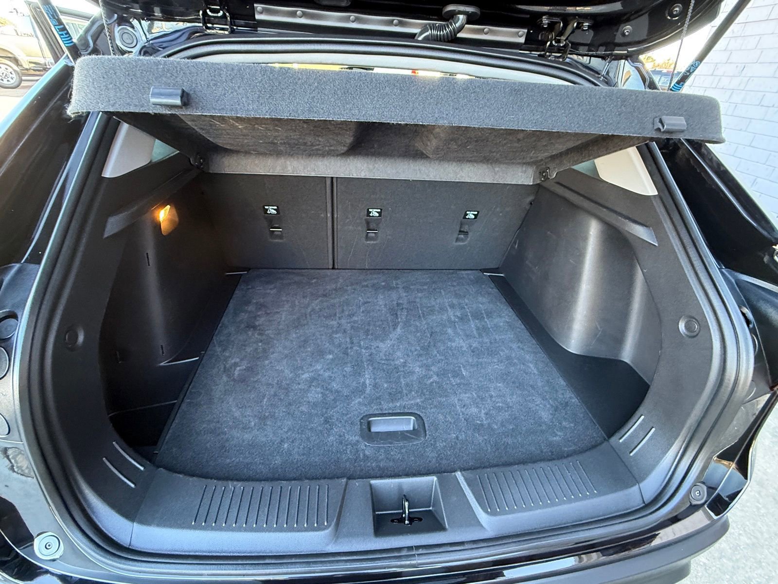 Used 2025 Chevrolet Trax LT w/ LT Convenience Package image 20