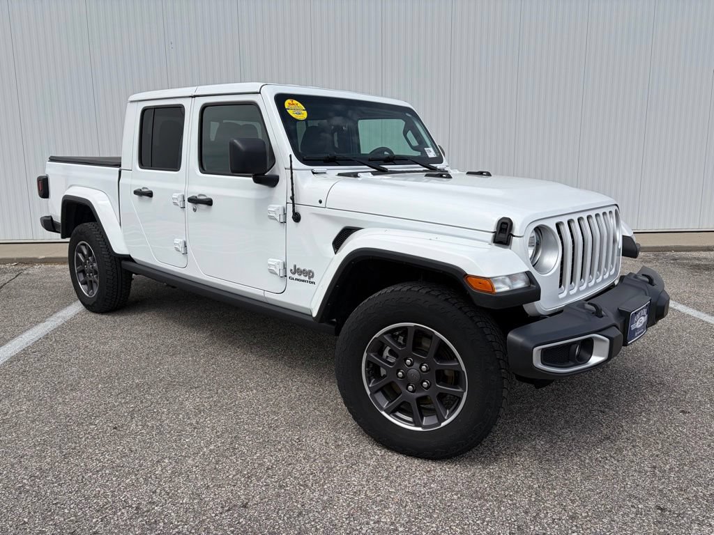 Used 2022 Jeep Gladiator Overland w/ Cold Weather Group AWD/4WD image 9