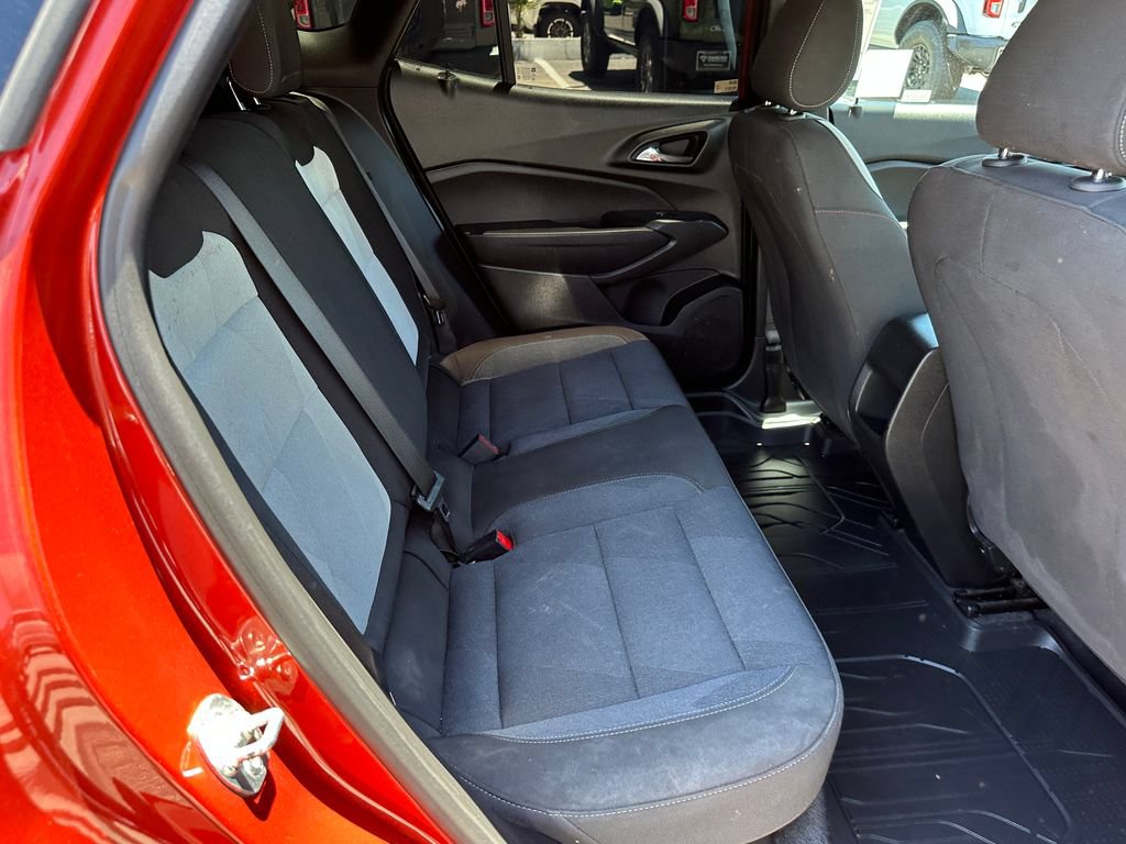 Used 2024 Chevrolet Trax RS w/ Driver Confidence Package FWD image 19