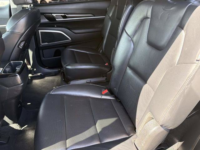 Used 2025 Kia Telluride S FWD image 19