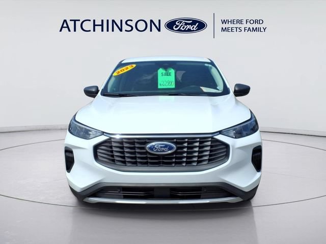Certified 2023 Ford Escape Active AWD/4WD image 2