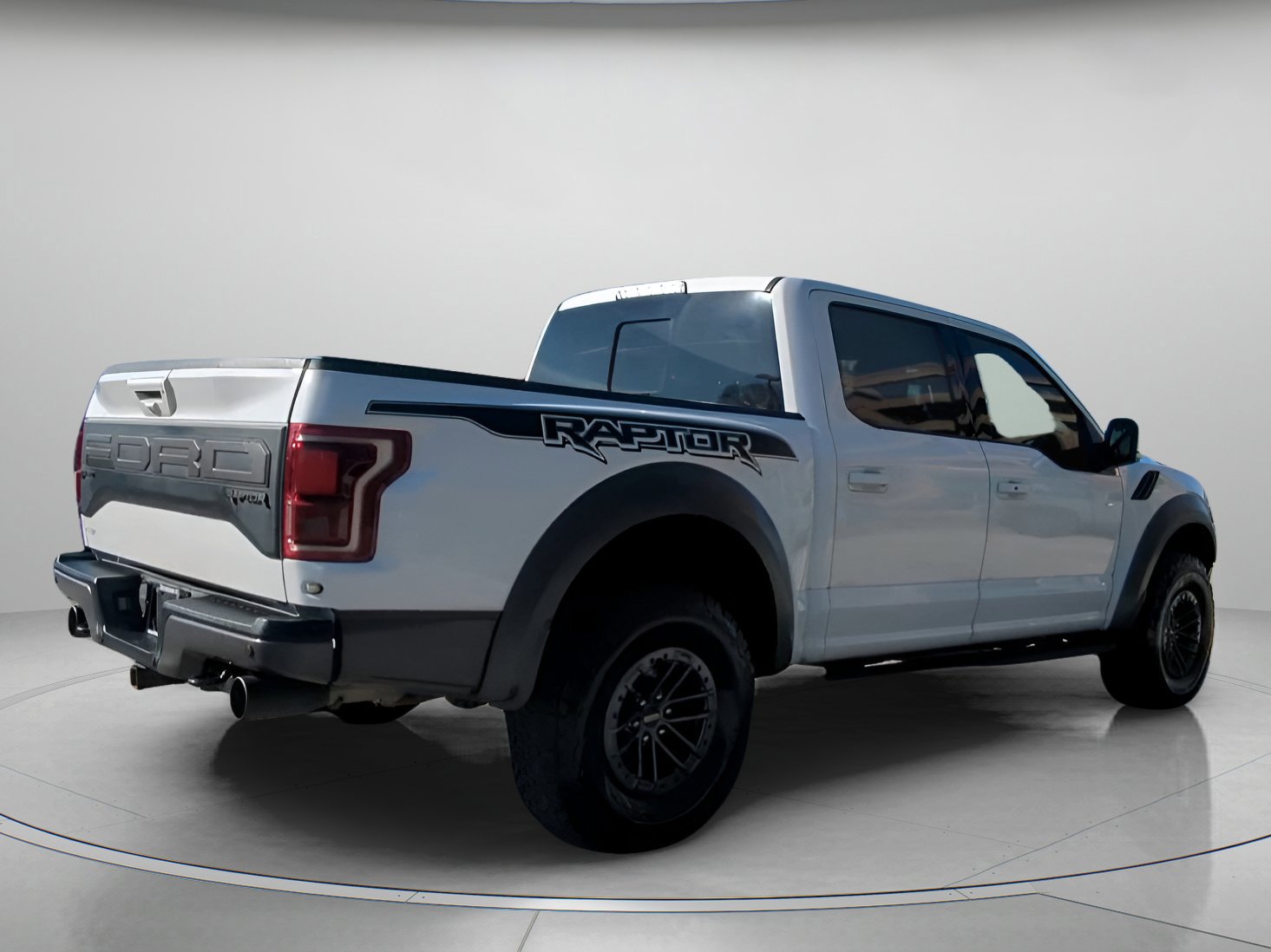 Certified 2019 Ford F150 Raptor w/ Equipment Group 802A Luxury image 20