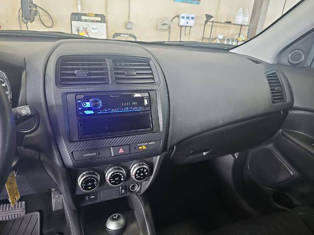 Used 2024 Mitsubishi Outlander Sport ES AWD/4WD image 23