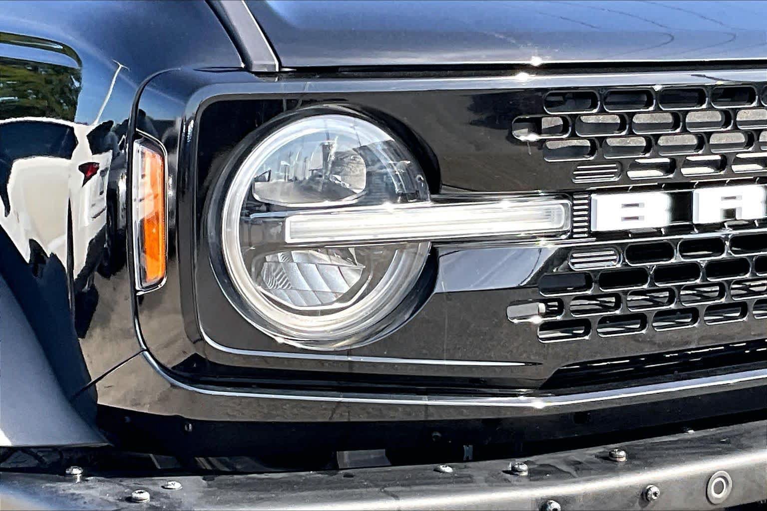 Certified 2024 Ford Bronco Wildtrak AWD/4WD image 25