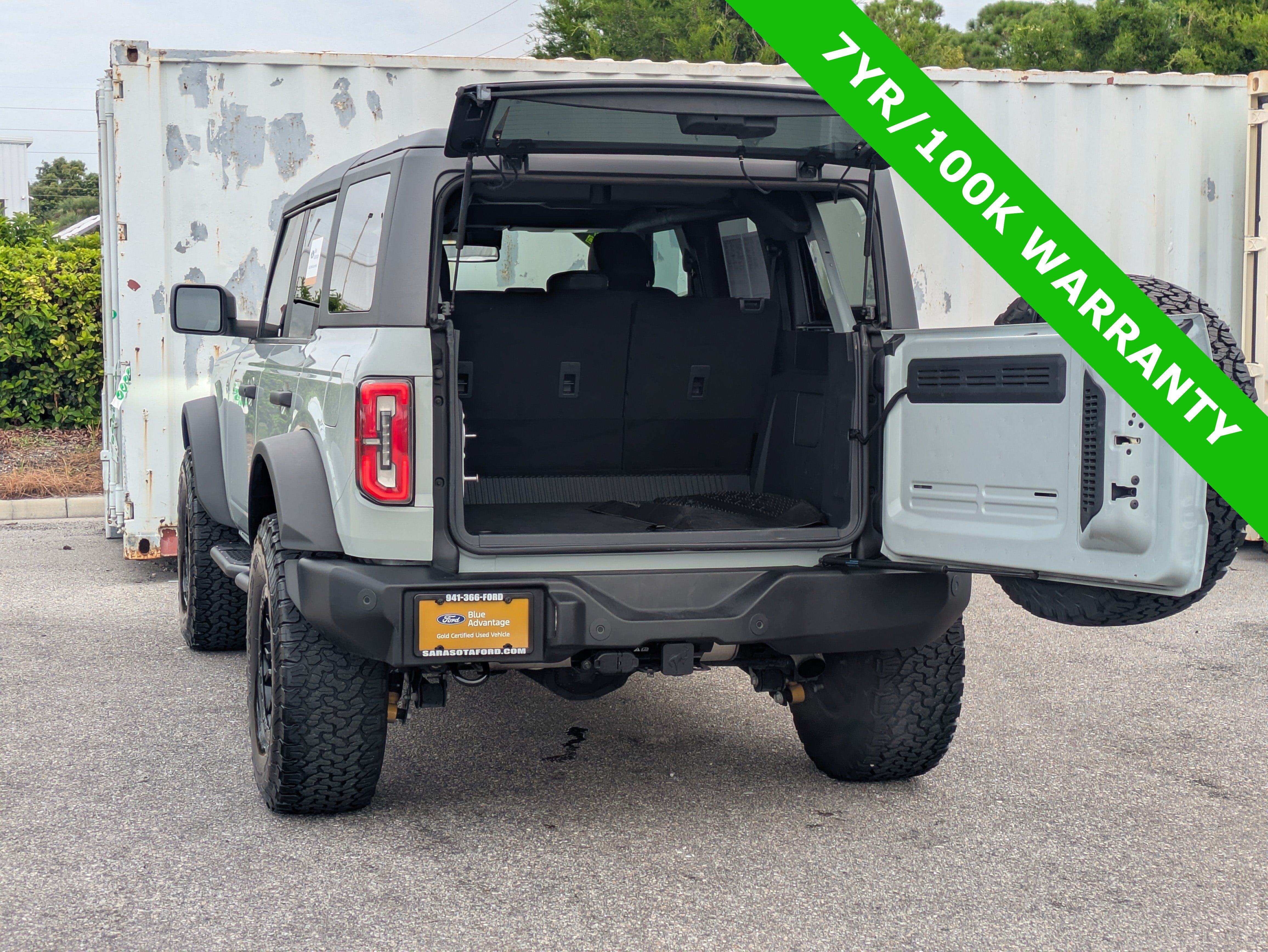 Certified 2022 Ford Bronco Wildtrak AWD/4WD image 14