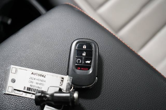 Used 2024 Honda CR-V Sport Touring image 29