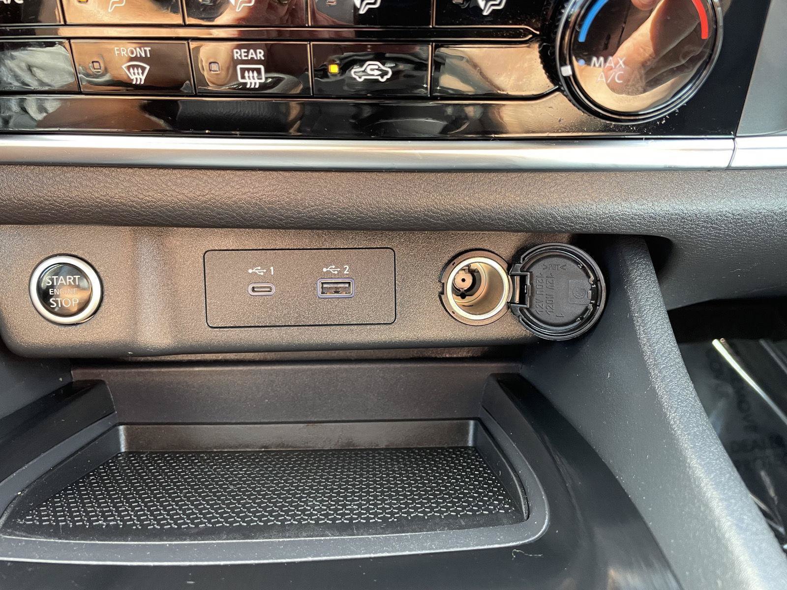 Used 2023 Nissan Rogue S AWD/4WD image 27