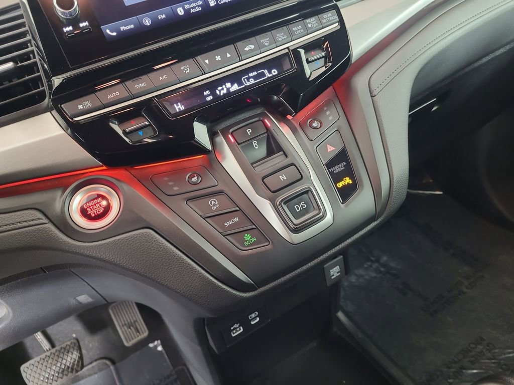 Used 2025 Honda Odyssey Sport-L image 17