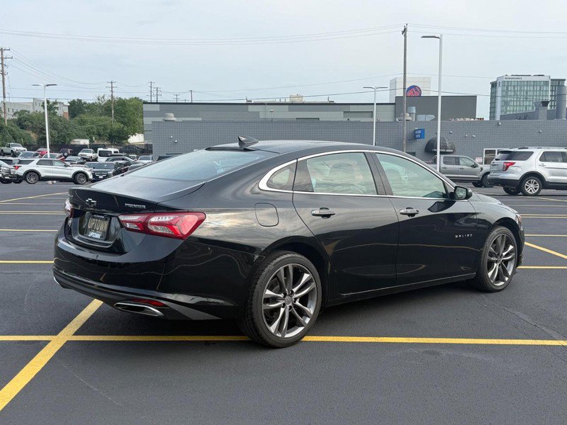 Used 2022 Chevrolet Malibu Premier FWD image 3