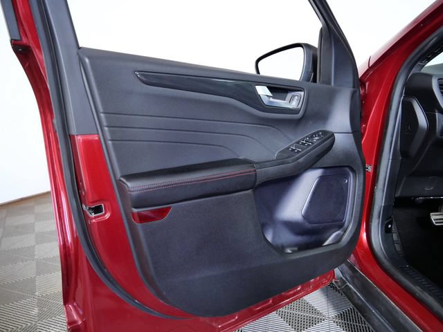 Certified 2024 Ford Escape ST-Line w/ Tech Pack #1 AWD/4WD image 15