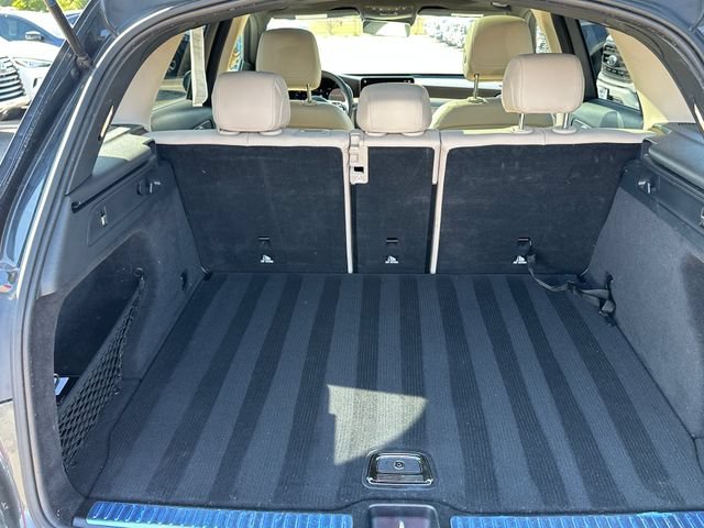 Used 2021 Mercedes-Benz GLC 300 4MATIC w/ Driver Assistance Package image 11