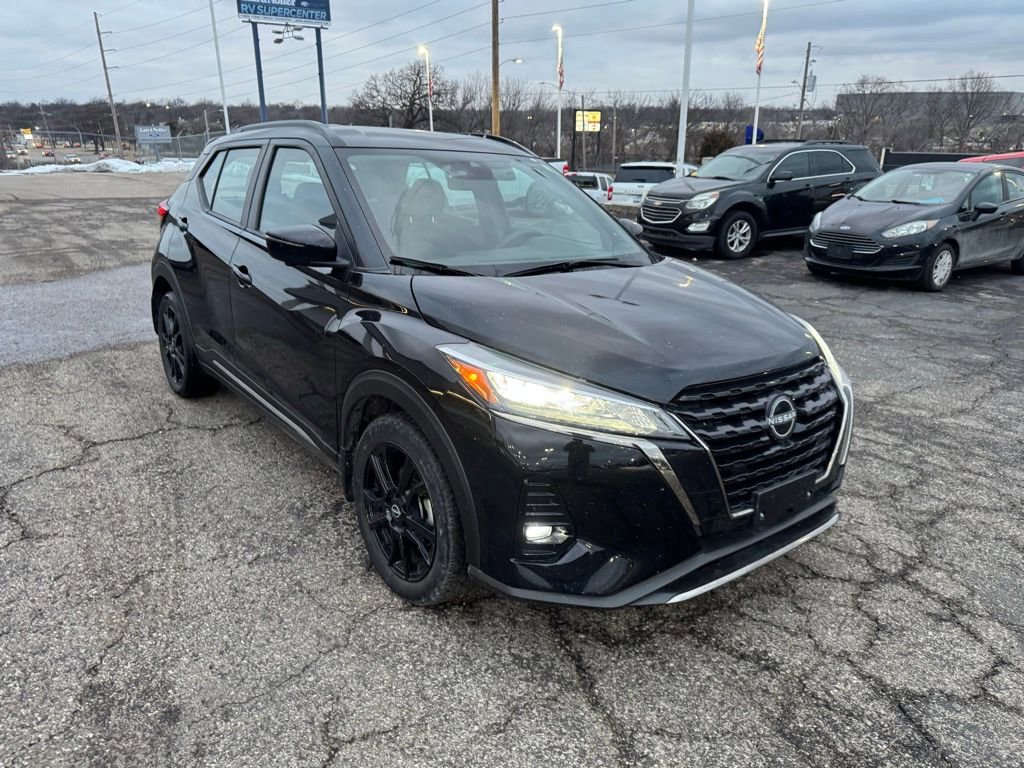 Used 2024 Nissan Kicks SR image 7